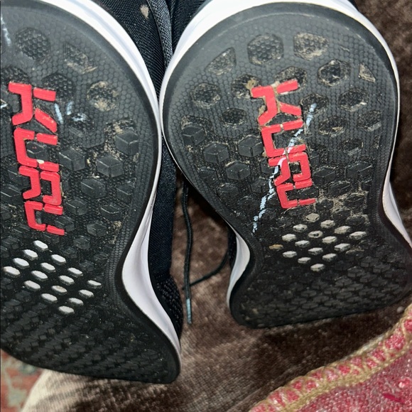 KURU Atom Men's Black Sneakers - Picture 10 of 13